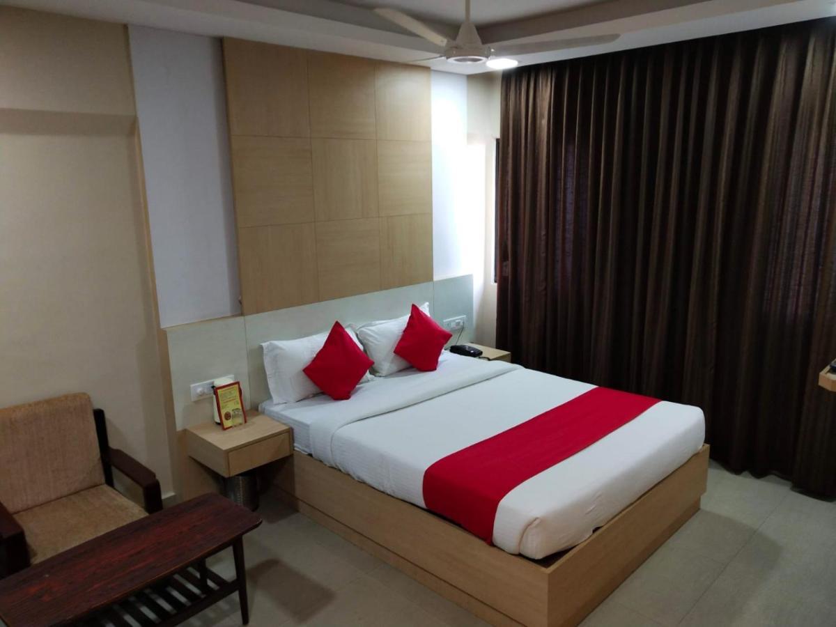 Hotel Geo Bangalore Bagian luar foto