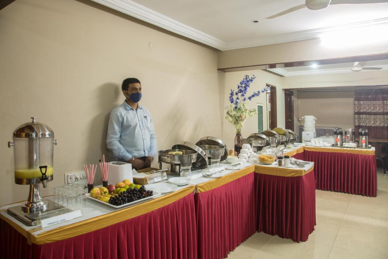 Hotel Geo Bangalore Bagian luar foto