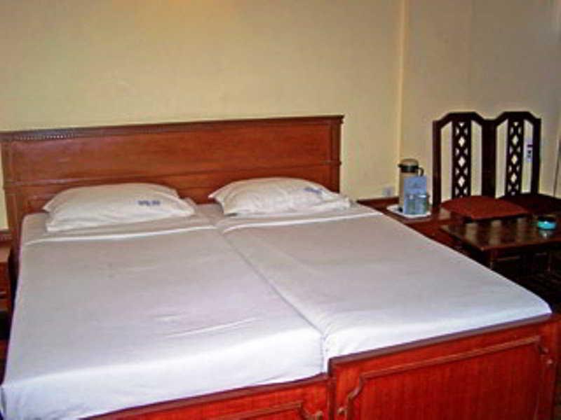 Hotel Geo Bangalore Bagian luar foto
