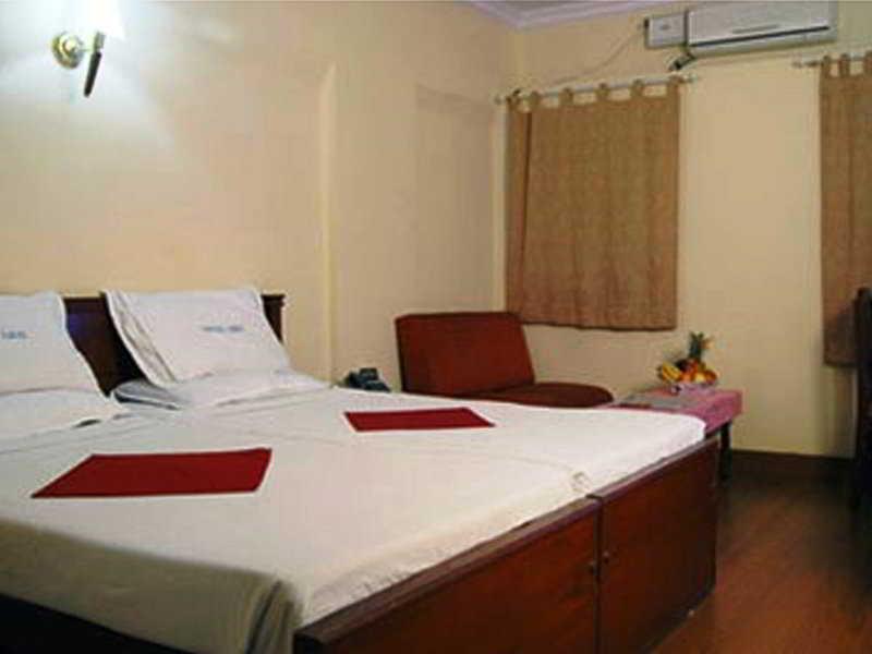 Hotel Geo Bangalore Bagian luar foto