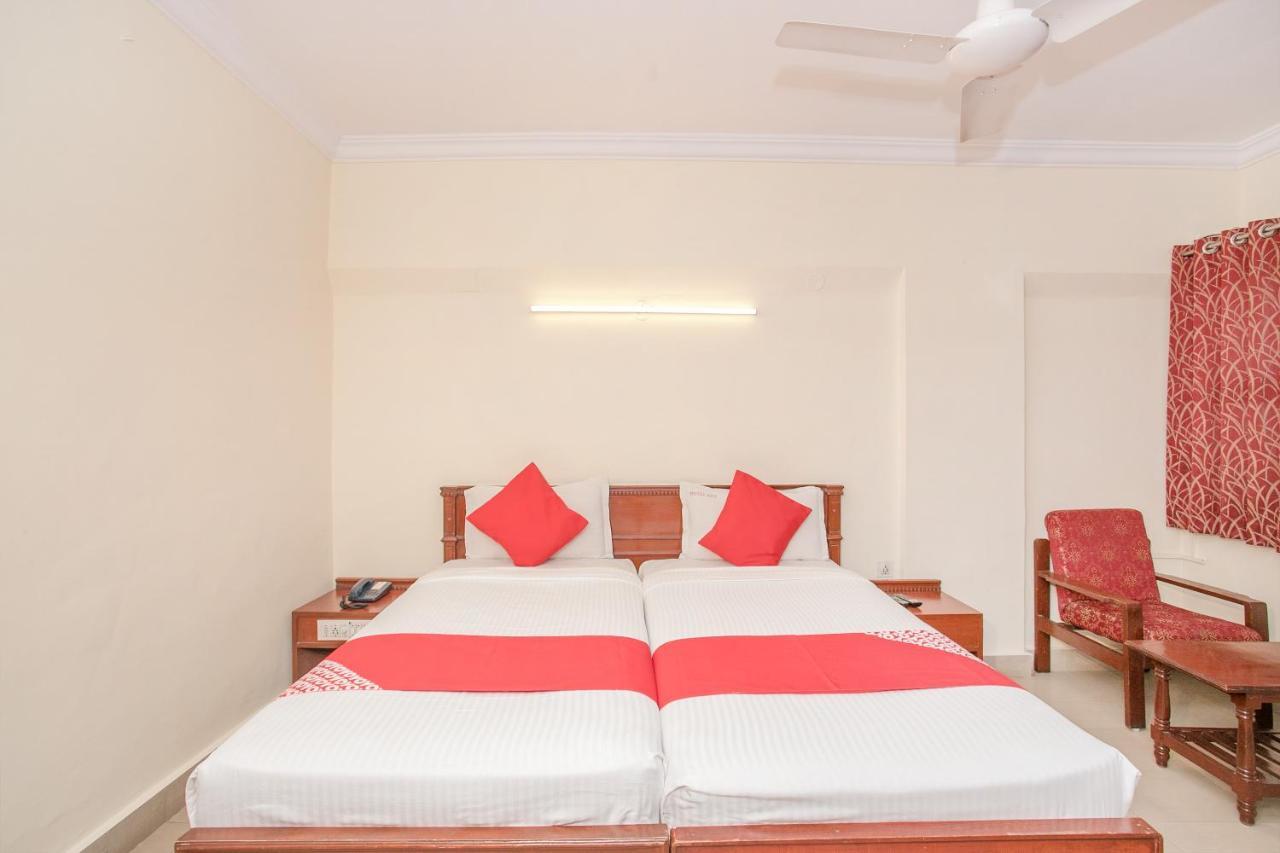 Hotel Geo Bangalore Bagian luar foto